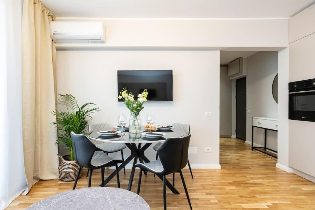 Sunny 2Br Flat - Top Location - Stunning Views ブカレスト エクステリア 写真