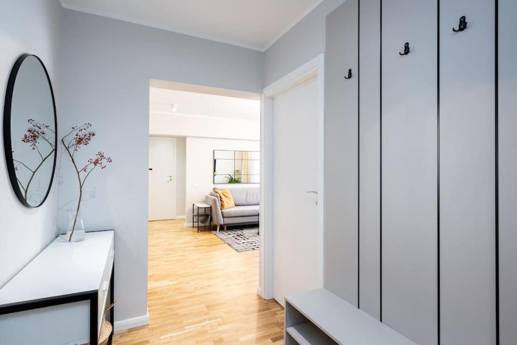 Sunny 2Br Flat - Top Location - Stunning Views ブカレスト エクステリア 写真