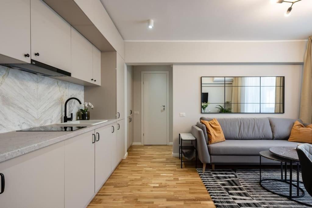 Sunny 2Br Flat - Top Location - Stunning Views ブカレスト エクステリア 写真